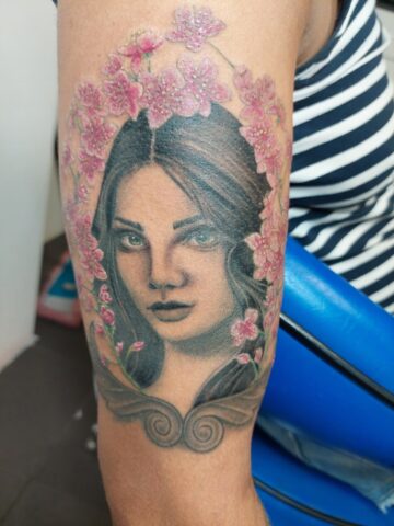 Tattoo by Veronika Kleedorfer